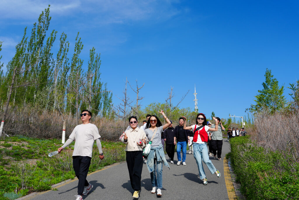 绿径同行·步筑新途 | 亿兆体育物流团队徒步团建之旅